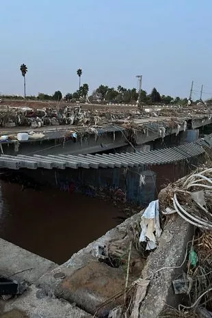 “西班牙洪水过后，我们被遗弃了——房屋被